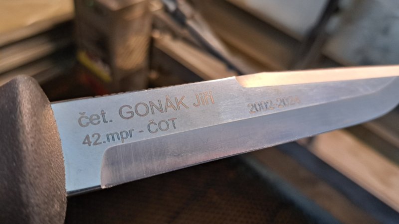 Gravírování na armádní nůž